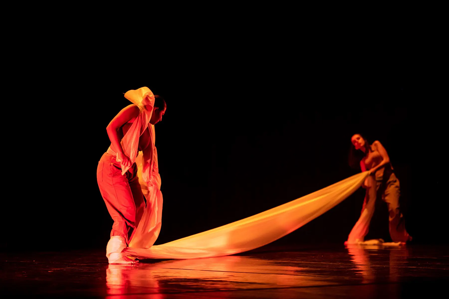 Entre Danças — espetáculo de dança