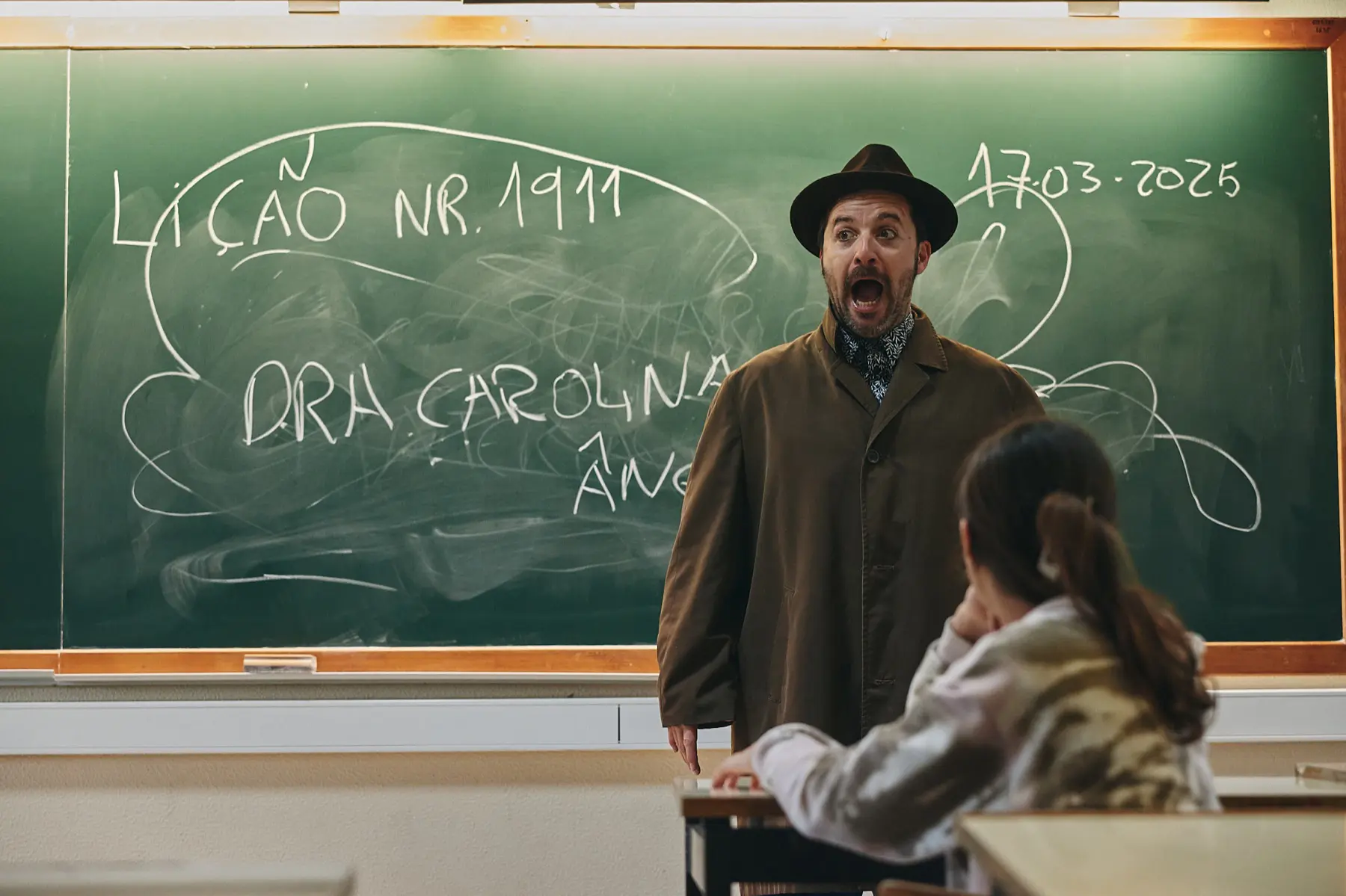 O Pior Professor do Mundo — espetáculo LAMA Teatro